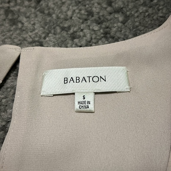 Aritzia Babaton sleeveless top cream size S - Picture 3 of 4